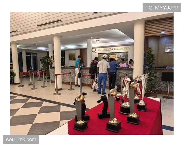 越南队美亭球场激战奏凯,关键胜利彰显团结精神状态回暖 越南队美亭球场激战奏凯,关键胜利彰显团结精神状态回暖