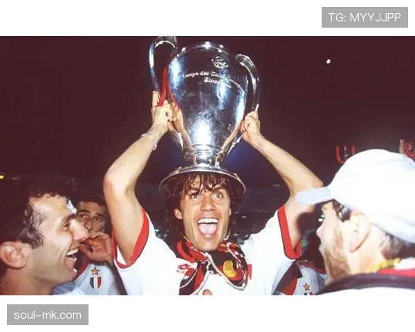 马尔蒂尼近期表现回暖,进攻天赋再现让对手防线倍感压力 马尔蒂尼近期表现回暖,进攻天赋再现让对手防线倍感压力